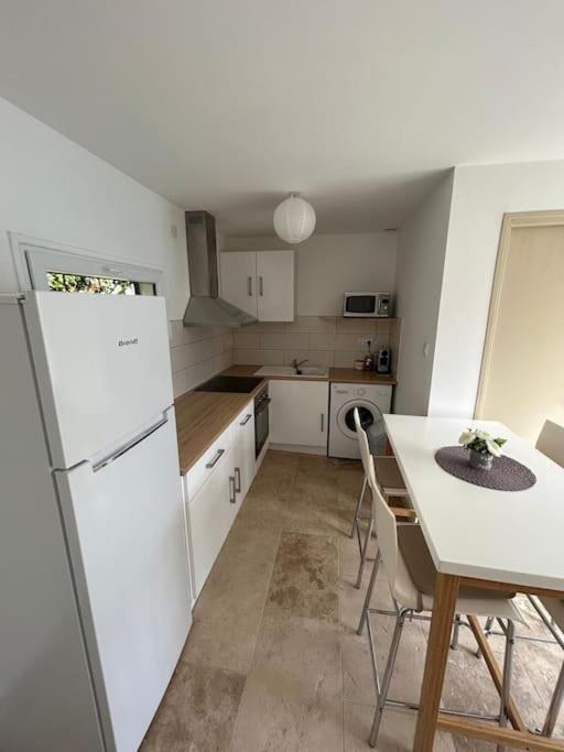 Maison De Vacances En Campagne Cavaillon Εξωτερικό φωτογραφία