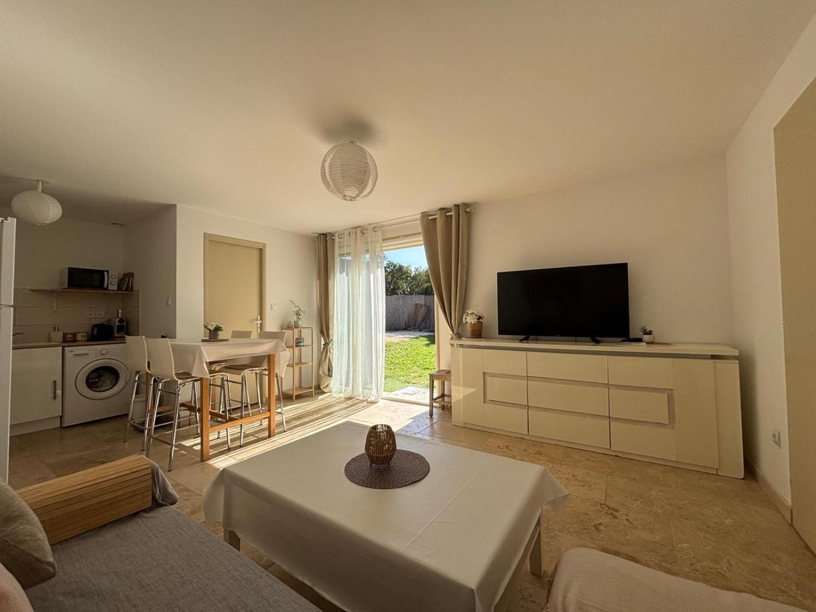 Maison De Vacances En Campagne Cavaillon Εξωτερικό φωτογραφία